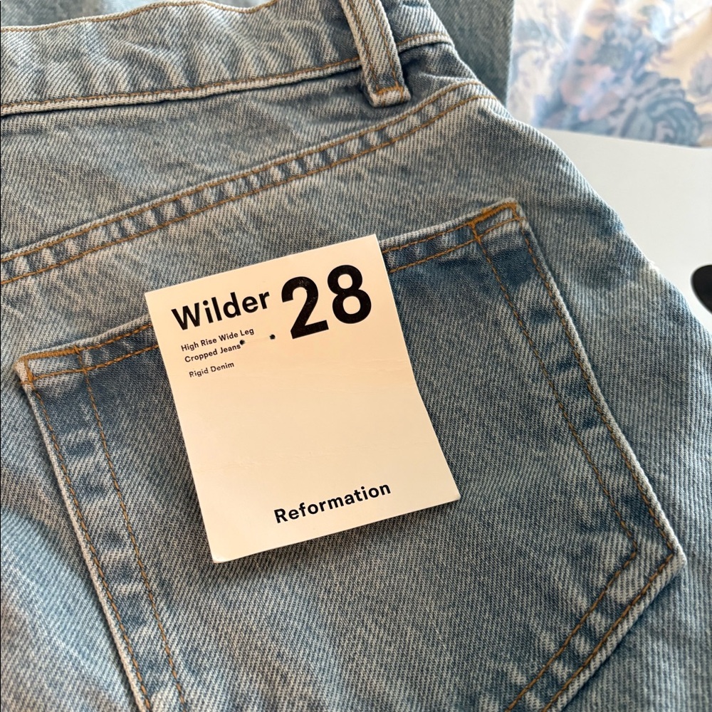 Reformation wilder high rise wide leg cropped jeans - Picture 3 of 4